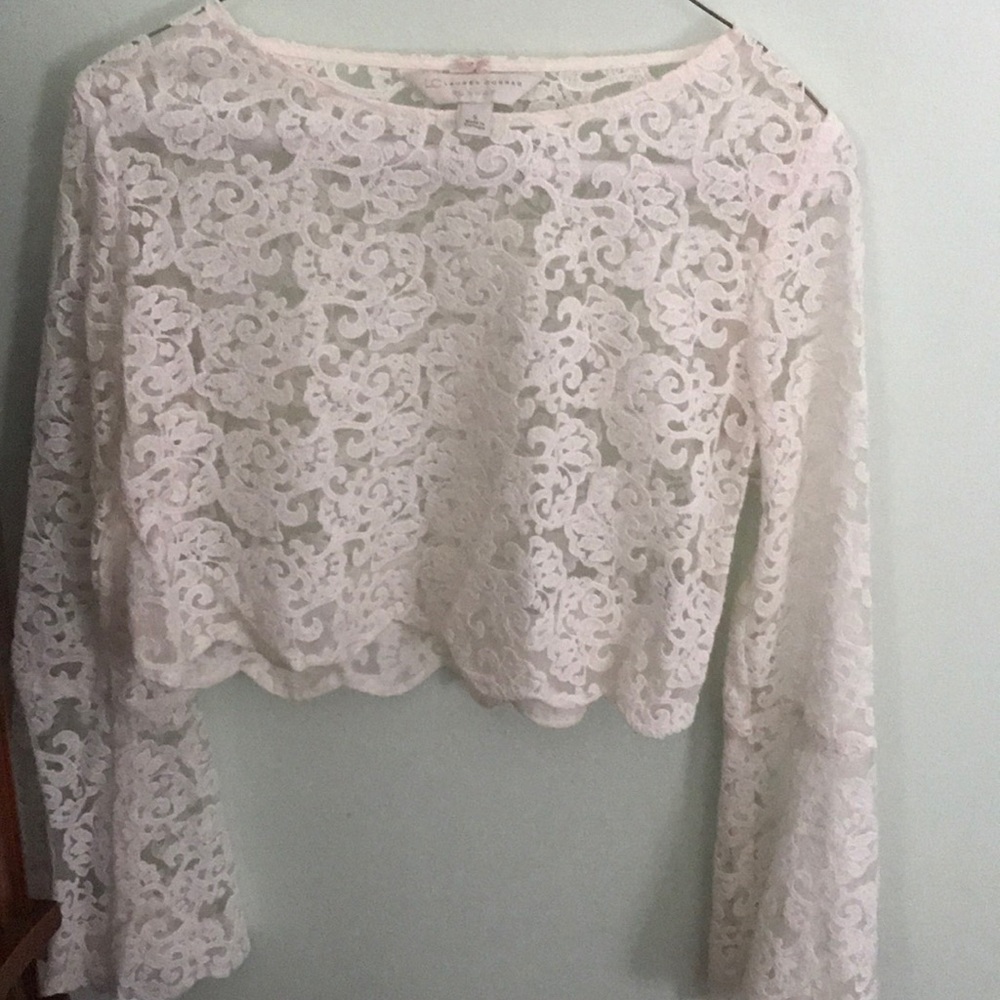 Lace long sleeve cropped top